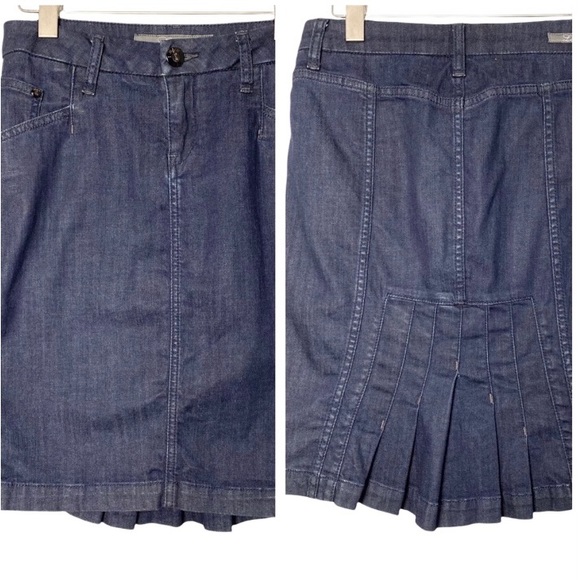 Level 99 Anthro Denim Blue Casual Knee Length Pleated Detail Skirt 25 US XS/S - Picture 1 of 9